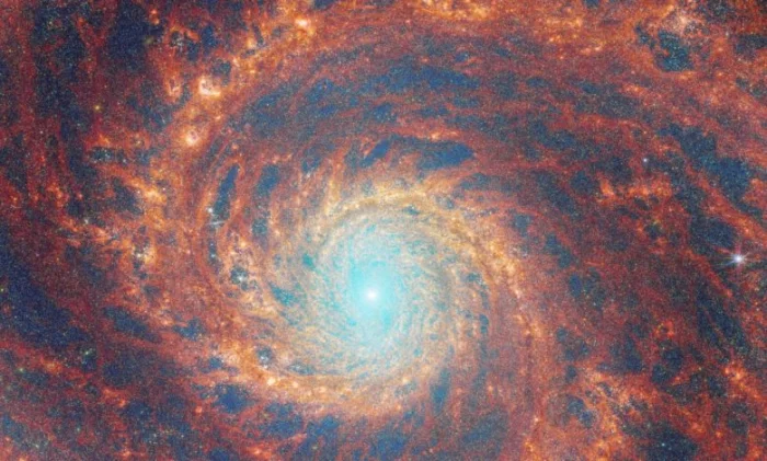 Уэбб запечатлел спирали галактики Водоворот в новом свете