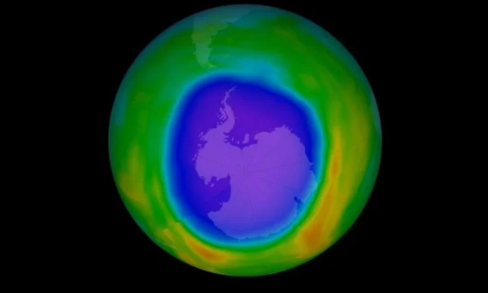 Антарктическая озоновая дыра снова увеличилась в размерах