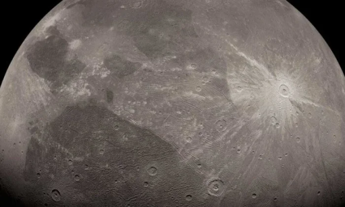 Зонд Juno нашел соли и органику на поверхности Ганимеда