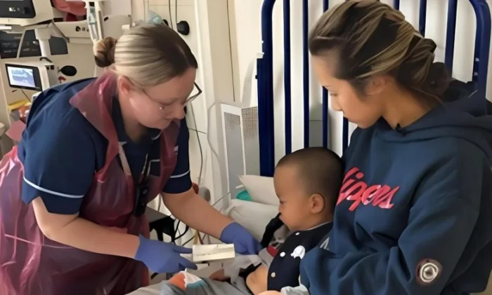 Трехлетний мальчик получает первую в мире генную терапию для лечения опасного для жизни заболевания