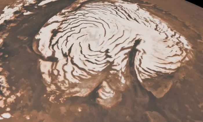 Карта марсианского льда: ученые следят за сменой сезонов на планете