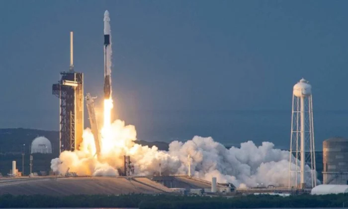 SpaceX просит FAA разрешить запуски Falcon 9