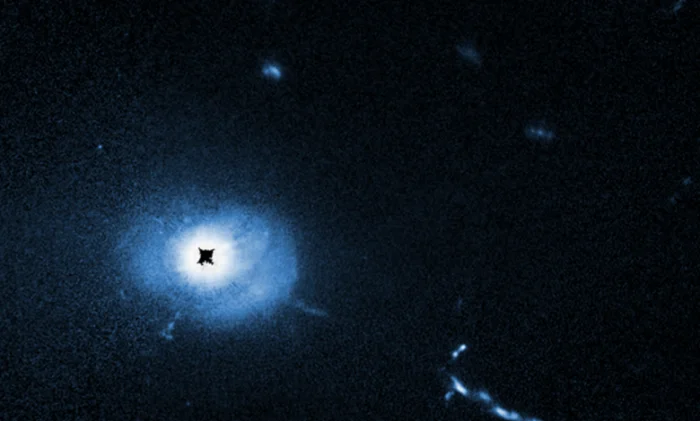 Хаббл разглядел квазар в молодой Вселенной с невероятной детализацией
