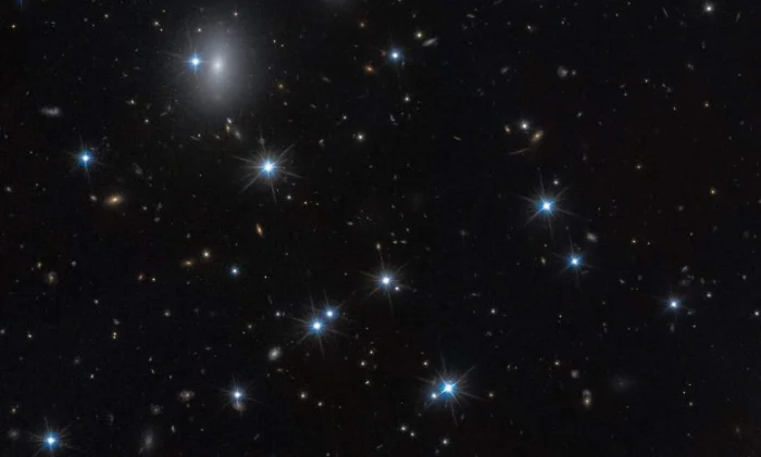 Hubble нашел галактику из 99% темной материи