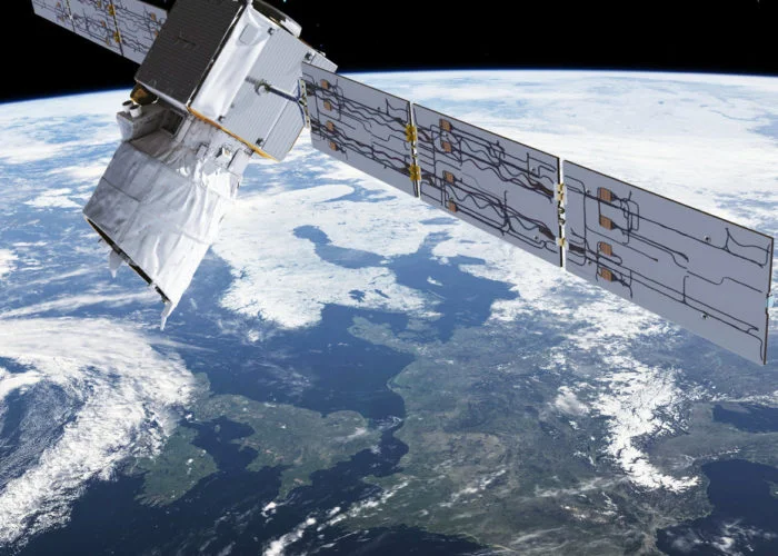 ESA призывает к порядку на орбите из-за риска столкновений со спутниками