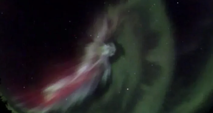 Загадочное свечение в небе: ученые изучают необъяснимое атмосферное явление