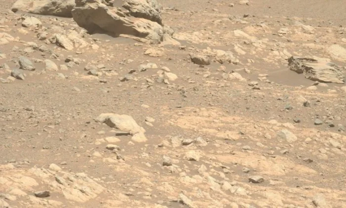 Perseverance нашел новый загадочный камень на поверхности Марса