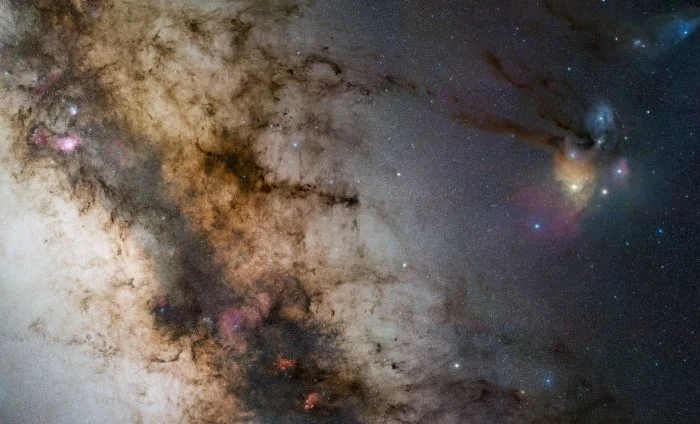 Загадочная вспышка сверхмассивной черной дыры в центре Галактики