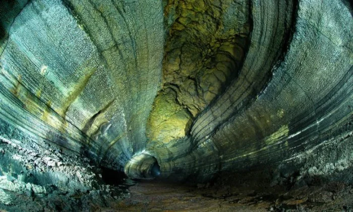 Марсианские лавовые трубы: природные убежища для колонистов