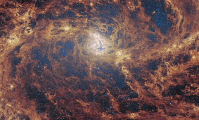 «Уэбб» нашел новые подтверждения черной дыры в галактике M83