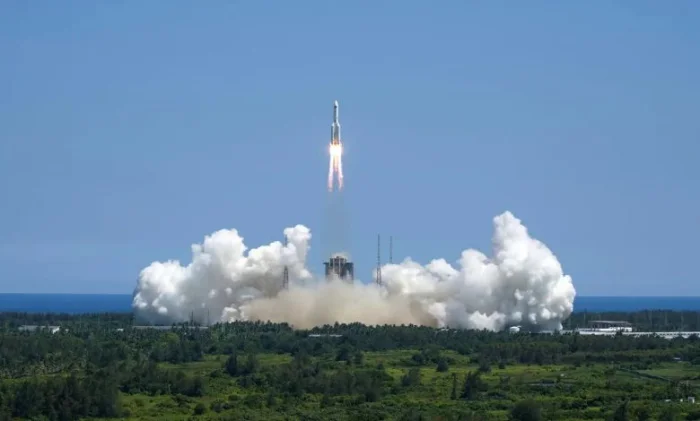 Фрагменты китайской ракеты обнаружили в Индонезии и Малайзии