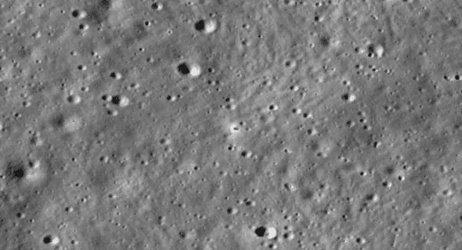 Орбитальный зонд сфотографировал индийский модуль на Луне