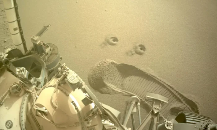 Марсоход Perseverance взял первые пробы грунта на Марсе