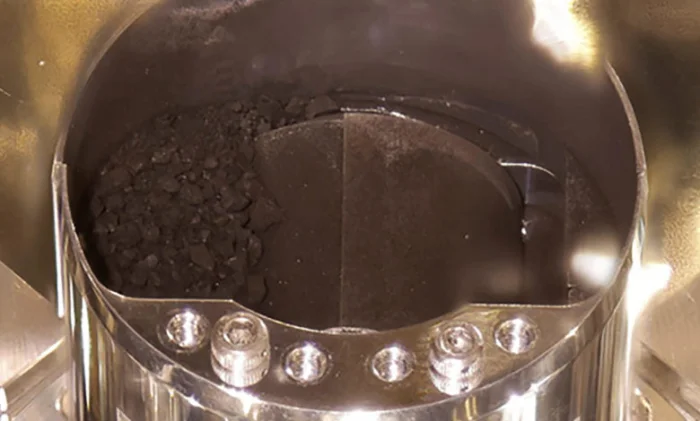 Японский зонд «Хаябуса-2» доставил рекордный объем грунта с астероида