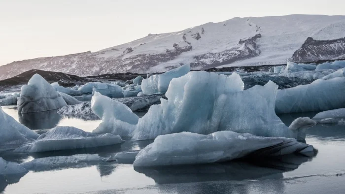 Изменение климата делает поведение ледников-«камикадзе» хаотичным и непредсказуемым.